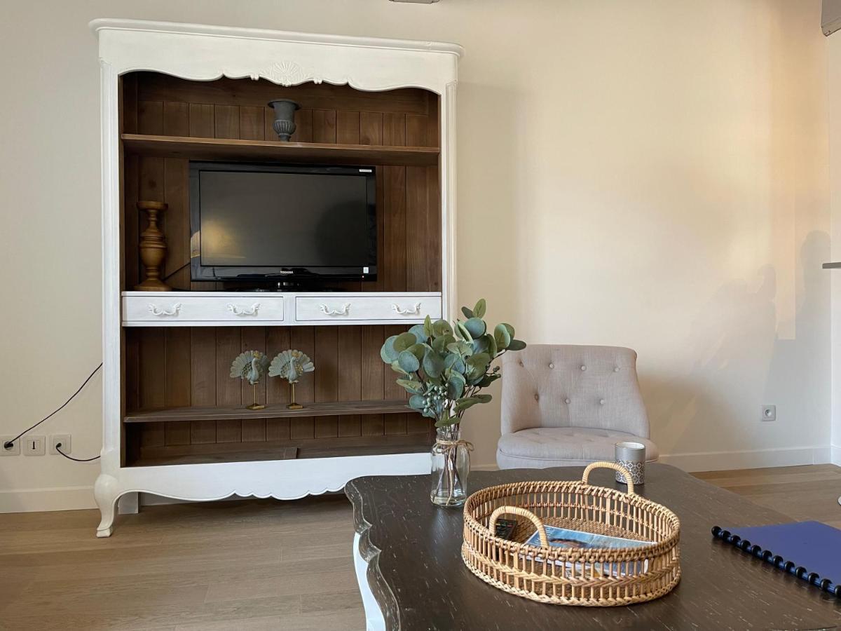 Batisse Paradis- 3 Appartements Calmes Et Elegants Au Centre Historique De Beaune Бон Екстериор снимка